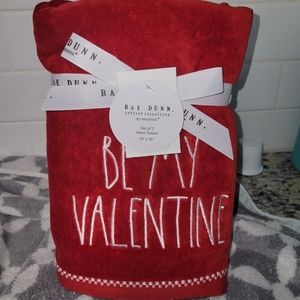 Rae Dunn Be My Valentine Hand Towels.